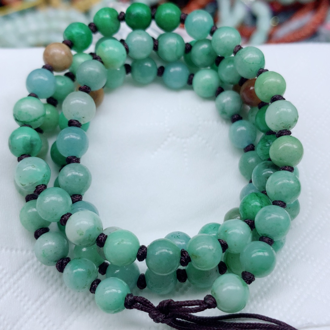 翡翠未镶嵌颈饰珠子翡翠