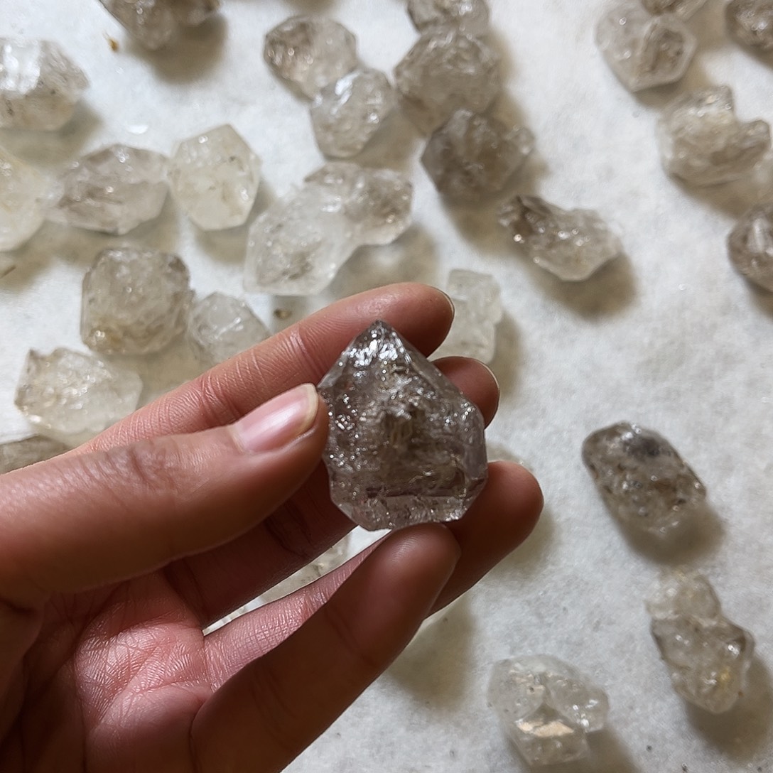 加***冰水晶未镶嵌珠宝半成品