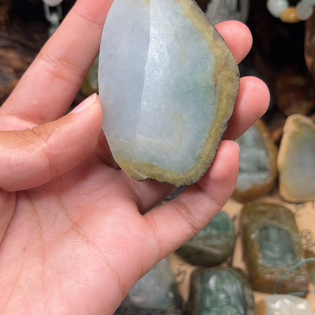 定制翡翠未镶嵌蔡****?定制大势至