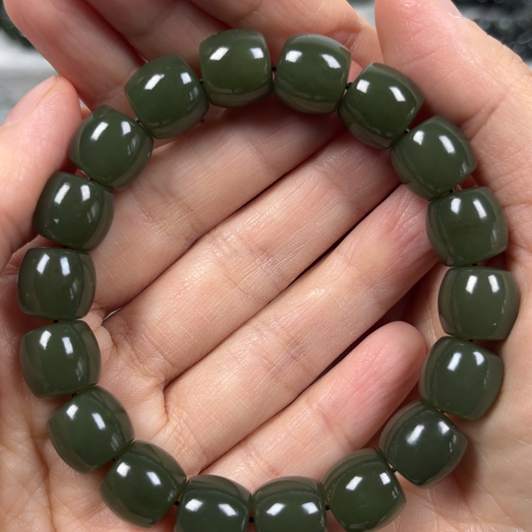 和田玉手链未镶嵌卡12直切