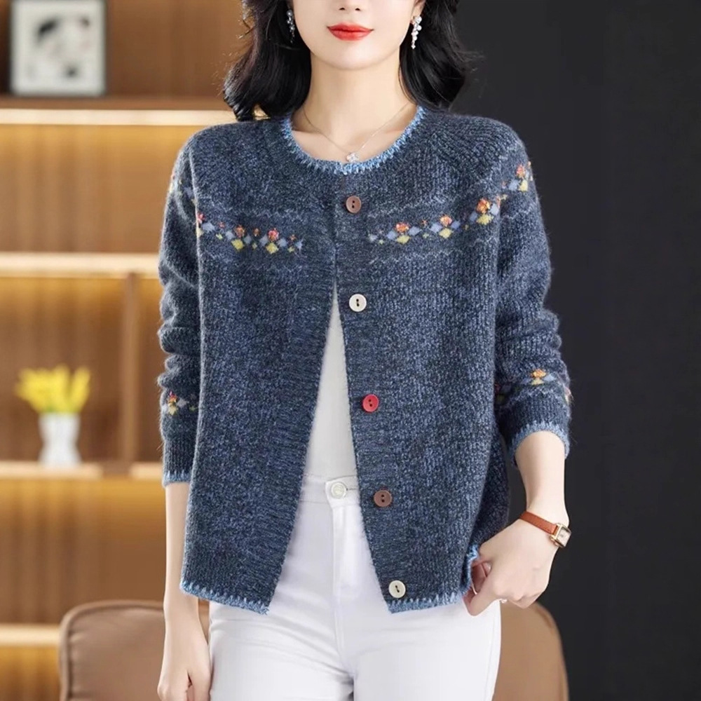 秋冬新款针织开衫百搭宽松韩板减龄女士毛衣外套短款外搭上衣潮