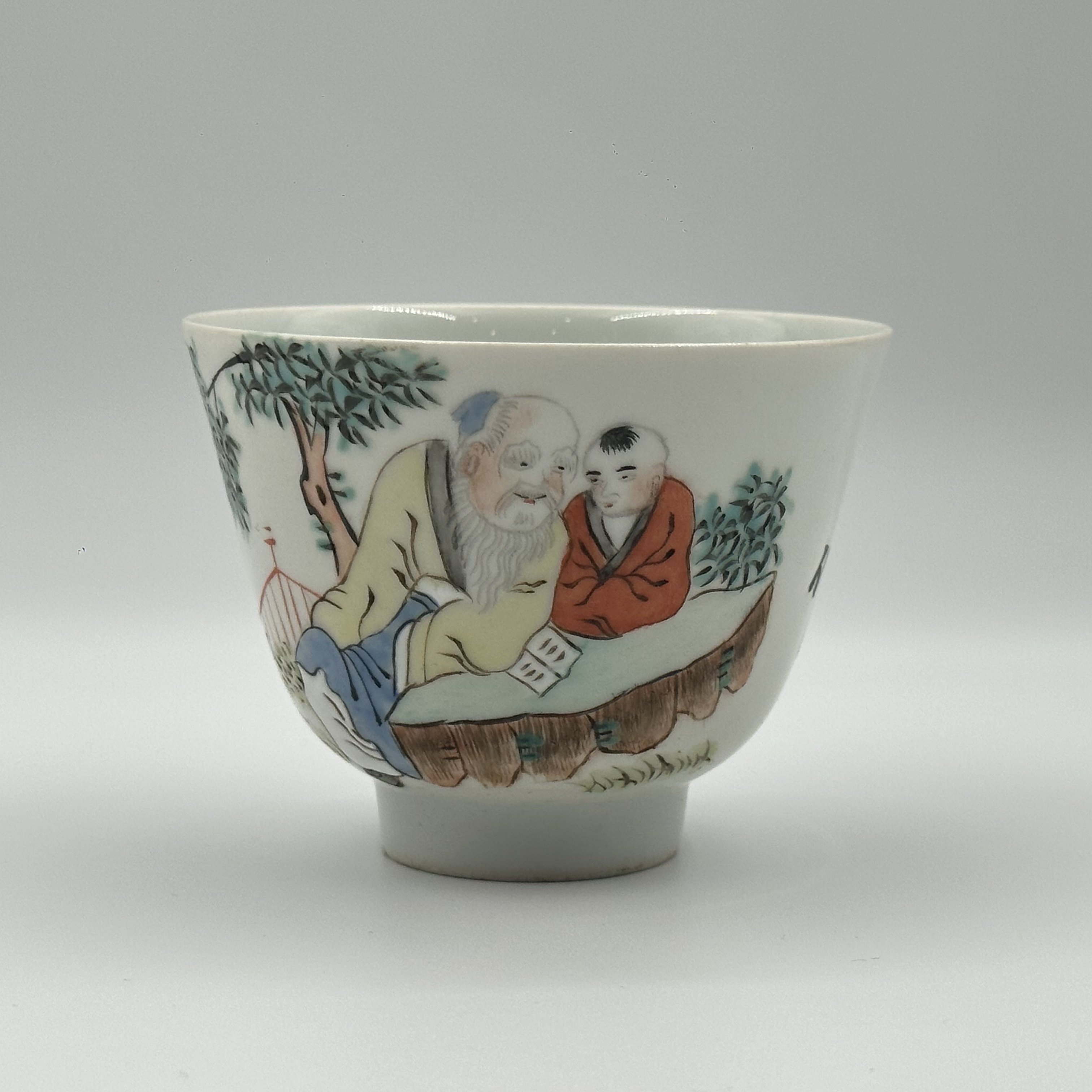 1988 粉彩人物故事主人杯