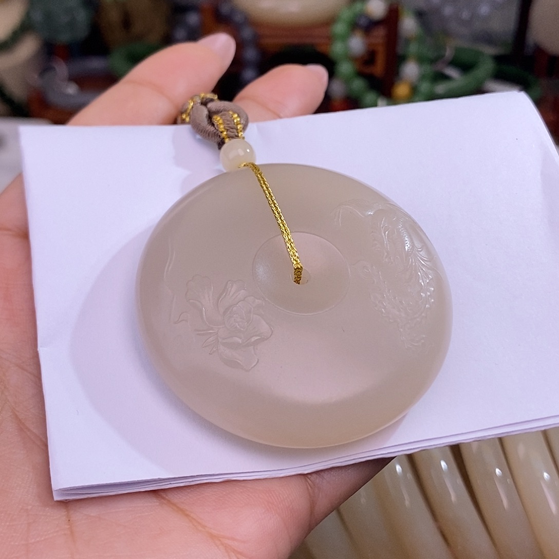 和田玉藕粉老料收藏平安扣吊坠清货价未镶嵌