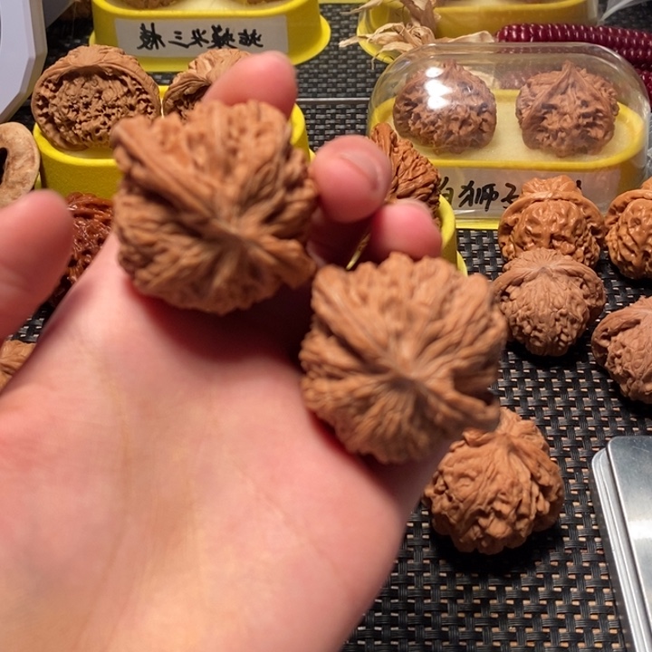 文玩核桃吊坠 45极品山地磨全品