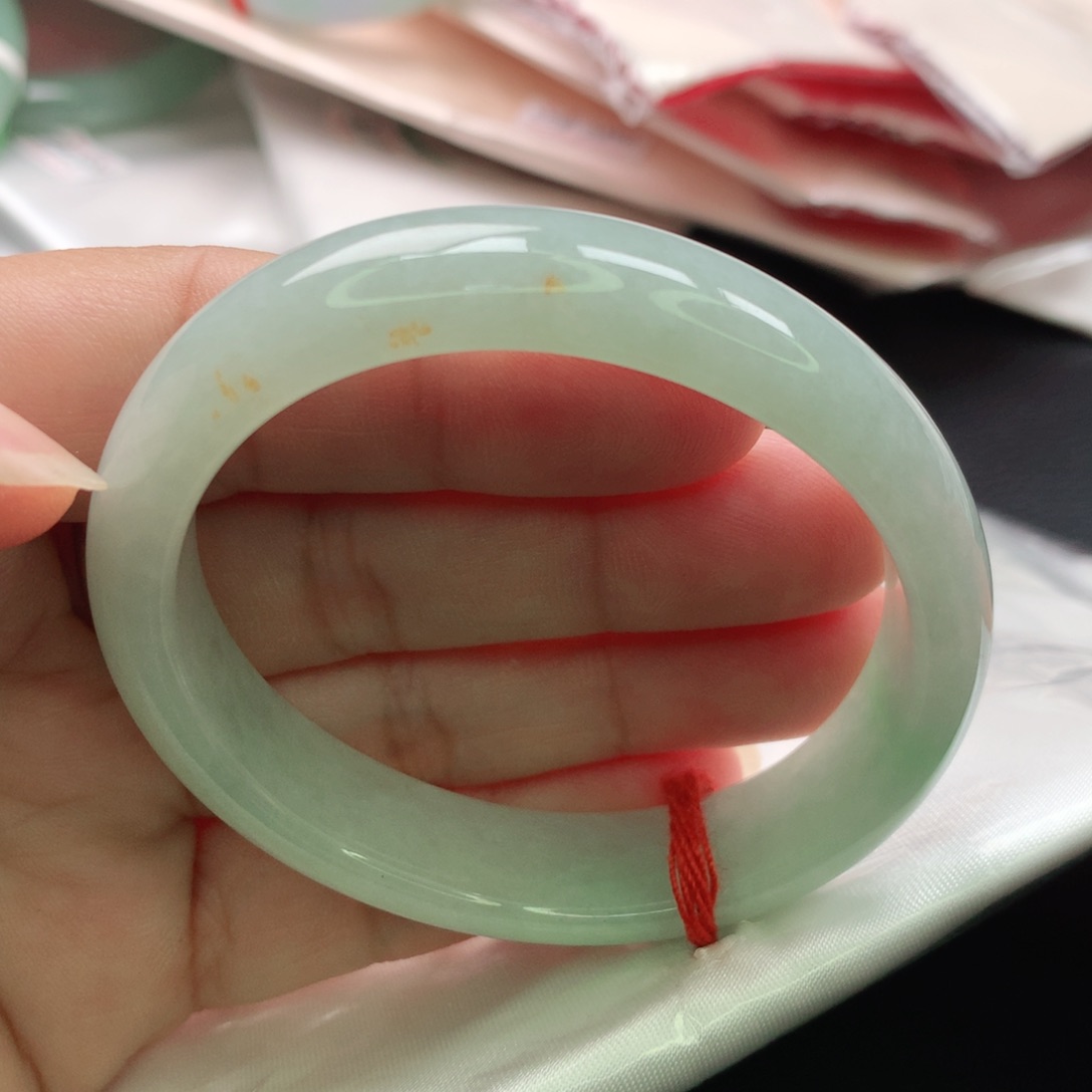 翡翠手镯未镶嵌贵妃52