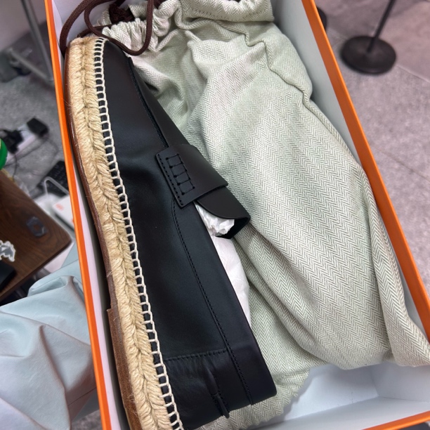 未使用 Hermes/爱马仕 爱马仕 草编渔夫鞋 43码