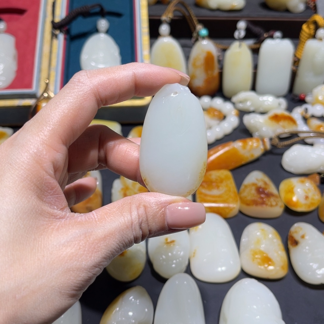 和田玉未镶嵌包链