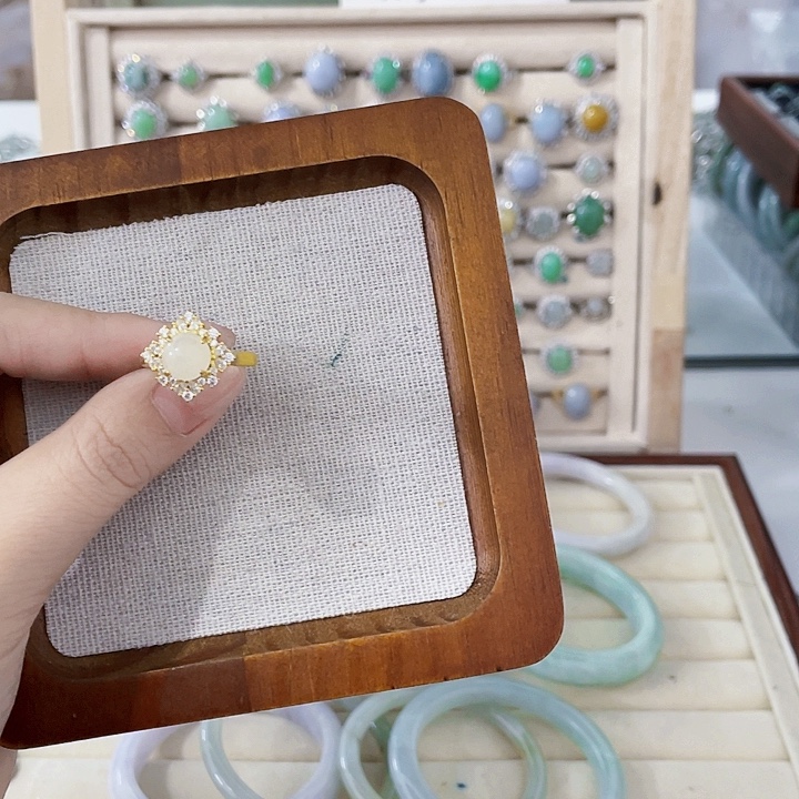 翡翠未镶嵌颈饰天然翡翠Ａ货