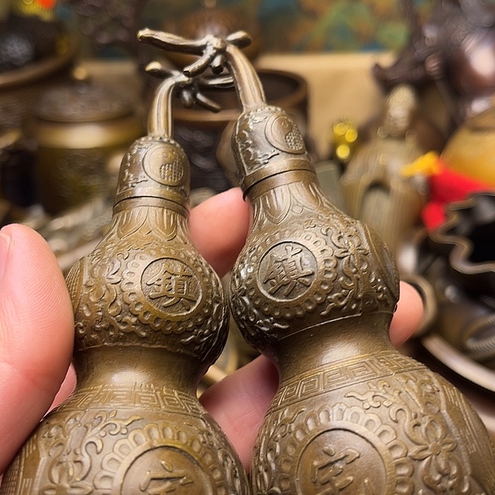 精美铜器批发档口