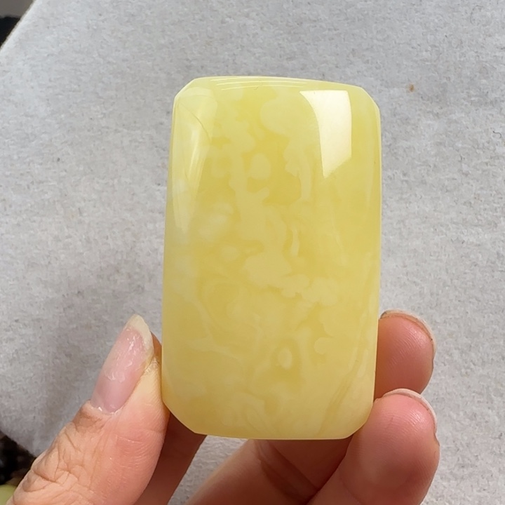 蜜蜡珠宝奇石未镶嵌