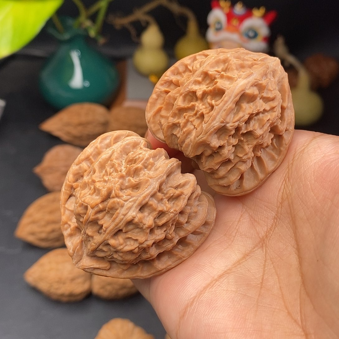 把件文玩核桃我**?三角白