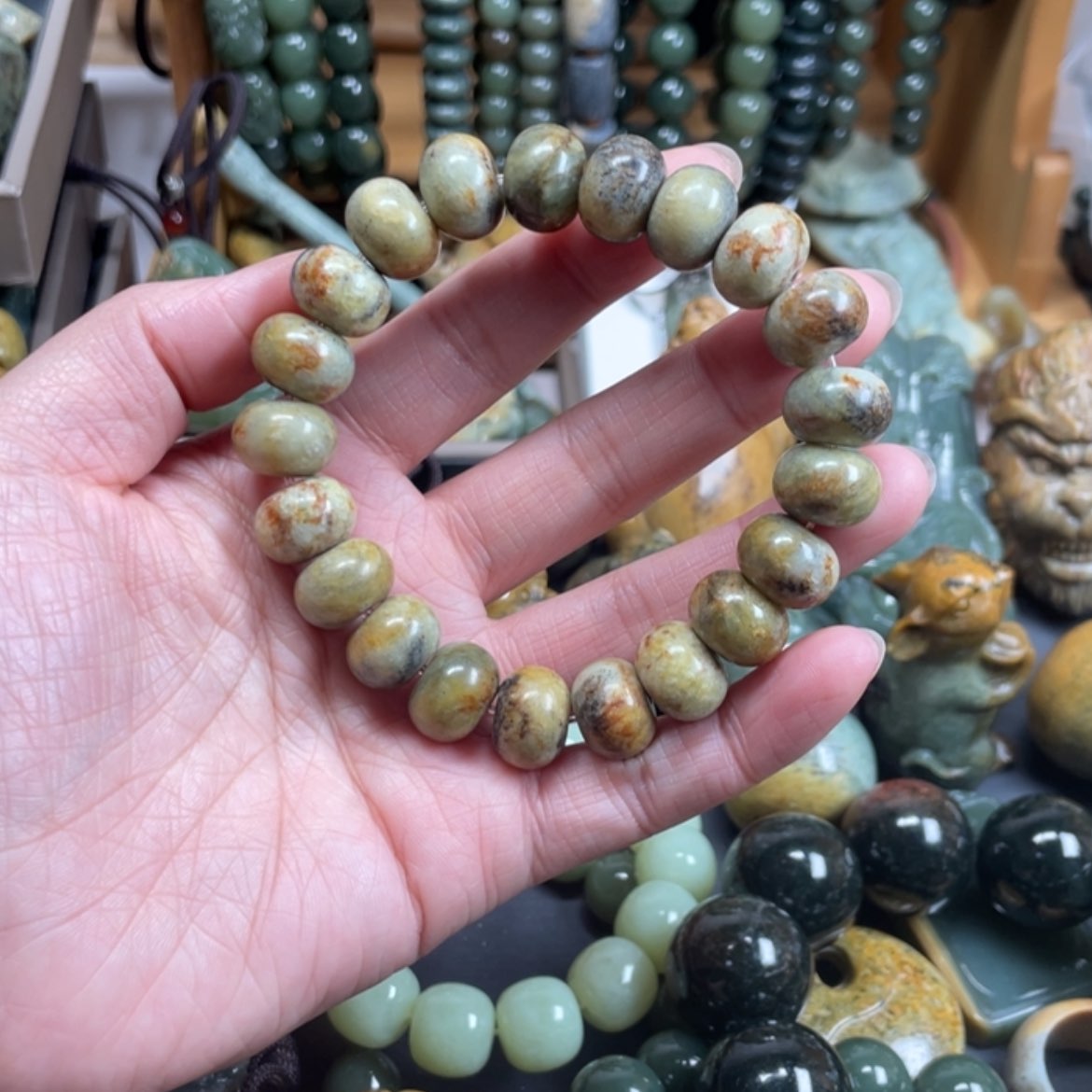 【闪购商品】岫岩河磨玉（透闪石质玉）手链未镶嵌