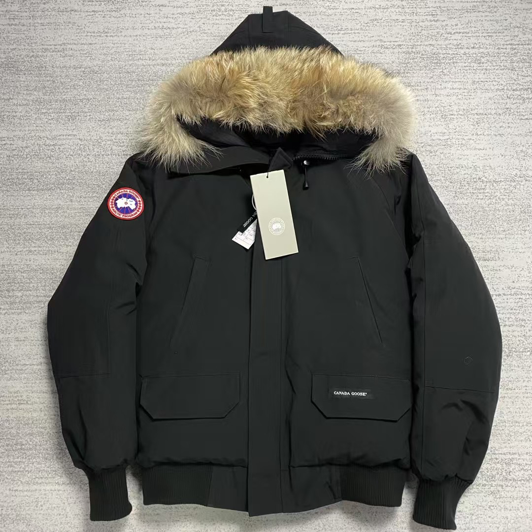 未使用 CANADA GOOSE 加拿大鹅 黑色chilliwack飞行员羽绒服S