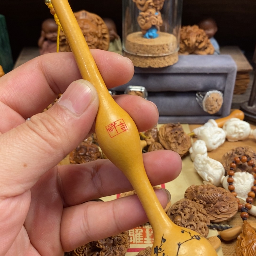 潍坊核雕桃核雕刻葫芦