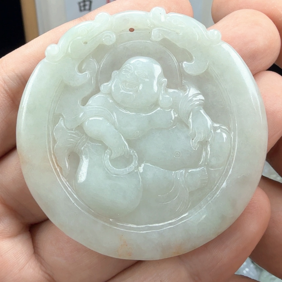 翡翠挂件未镶嵌翡翠