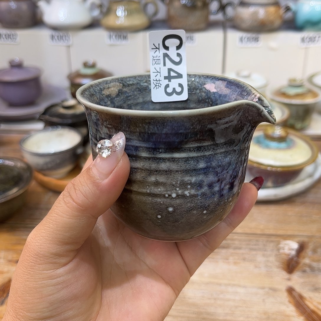 白泥茶杯陶瓷艺术