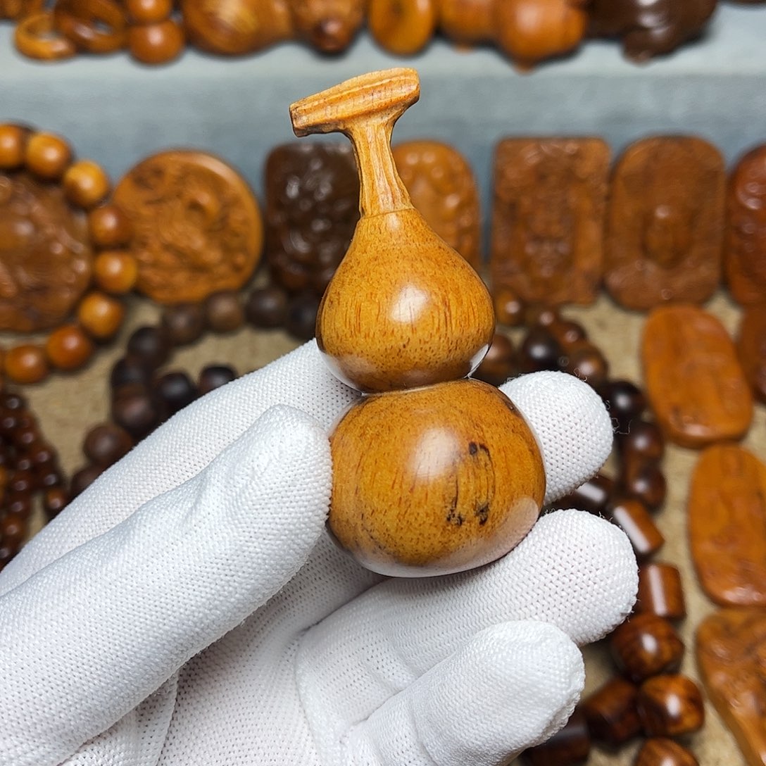 贡木把件贡木把件