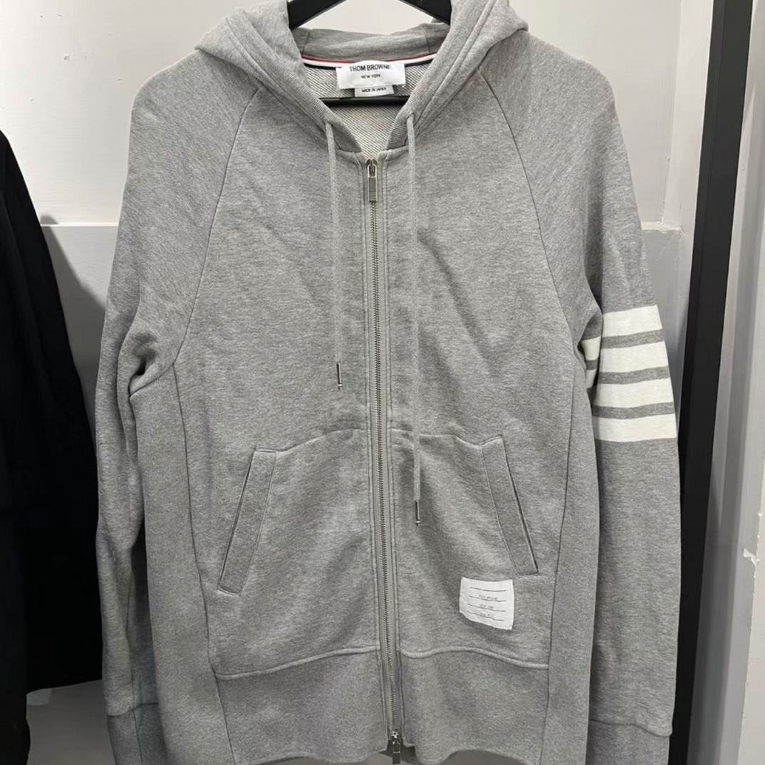 99新 THOMBROWNE HZTB汤姆布朗连帽灰色外套 h715