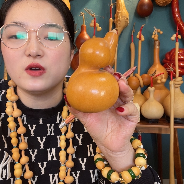 及***雨大叶紫檀（黑酸枝木类）