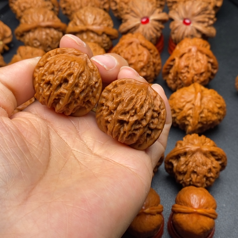 【闪购商品】文玩核桃把件33核桃