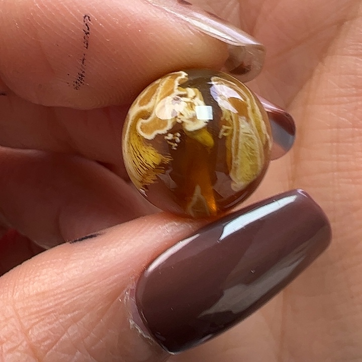 蜜蜡未镶嵌珠宝奇石