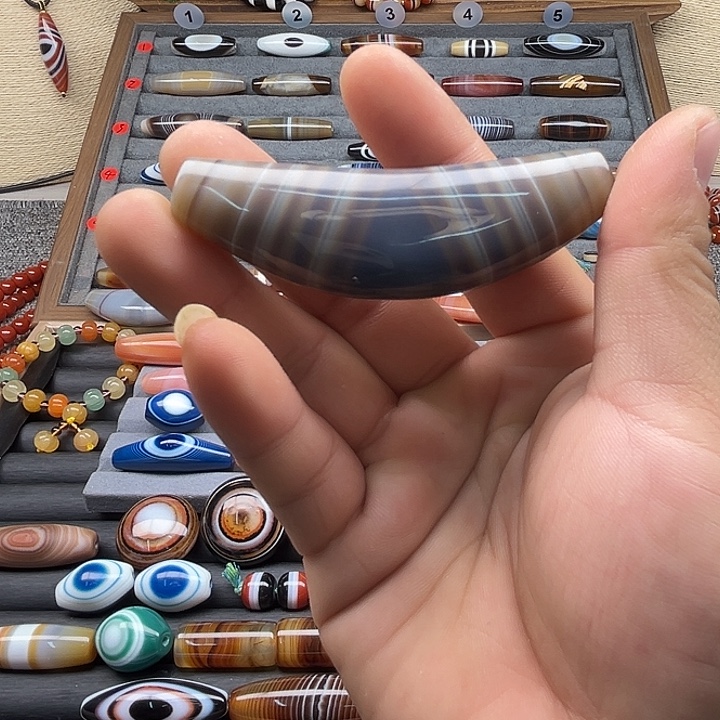 玛瑙/玉髓未镶嵌珠宝半成品