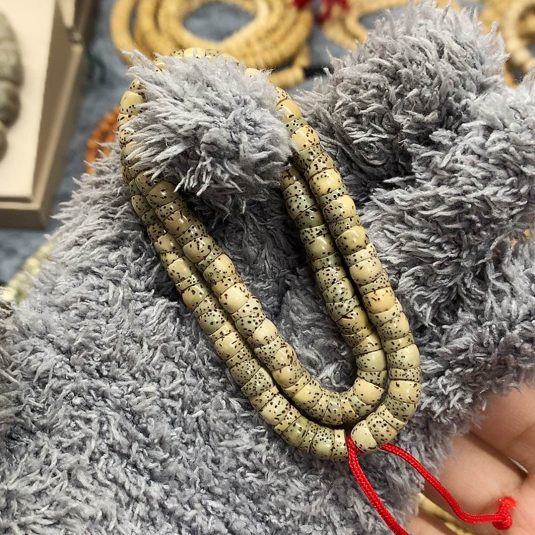 吊坠星月菩提卡六石玉料大肠 练手