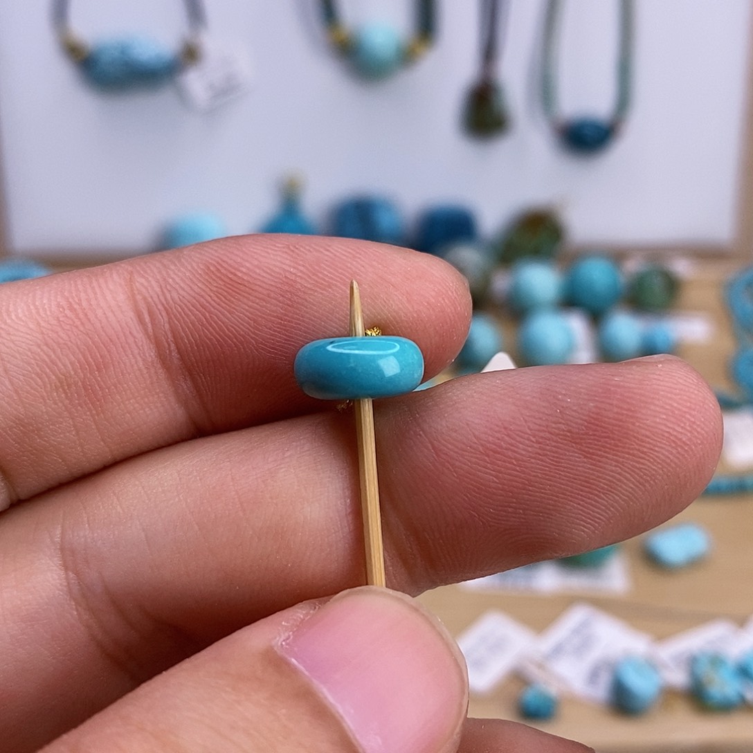 未镶嵌绿松石珠宝奇石