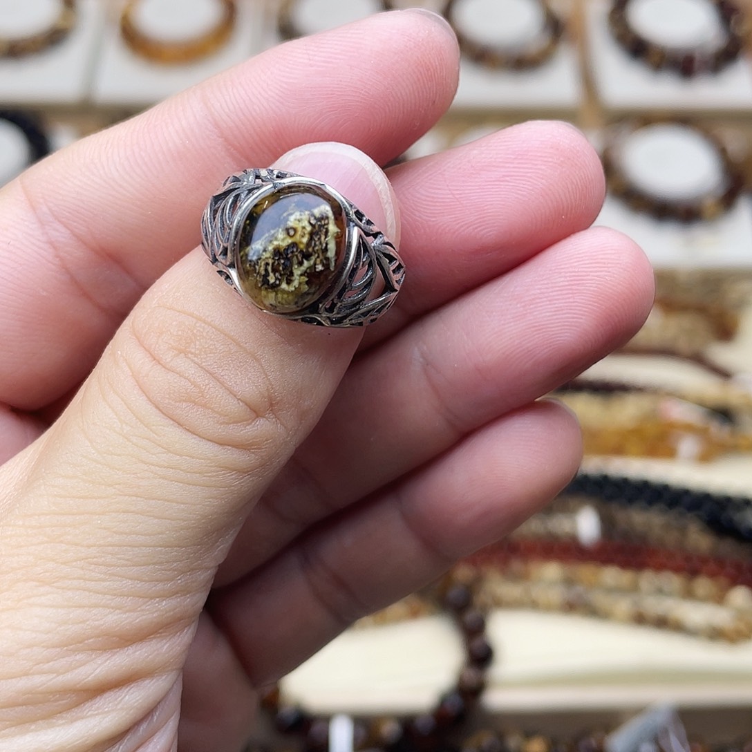 裸石琥珀未镶嵌大