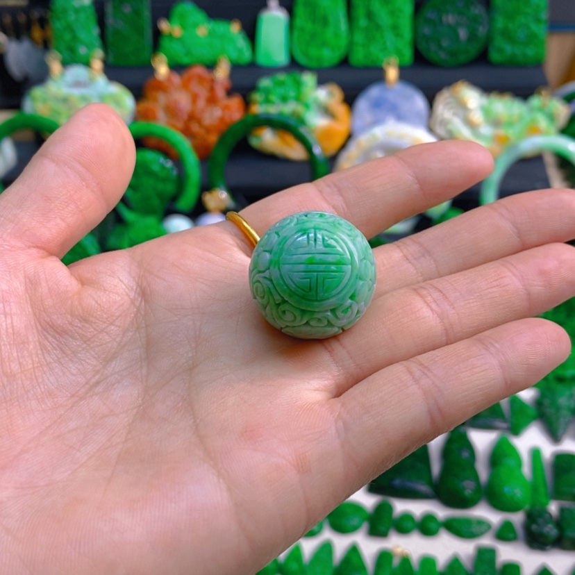 【闪购商品】翡翠未镶嵌颈饰白底青单珠卡24mm