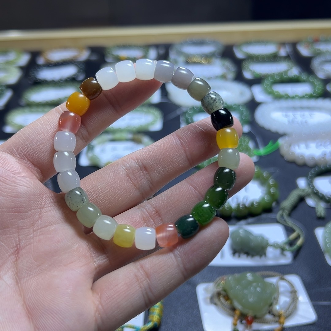 和田玉未镶嵌手串