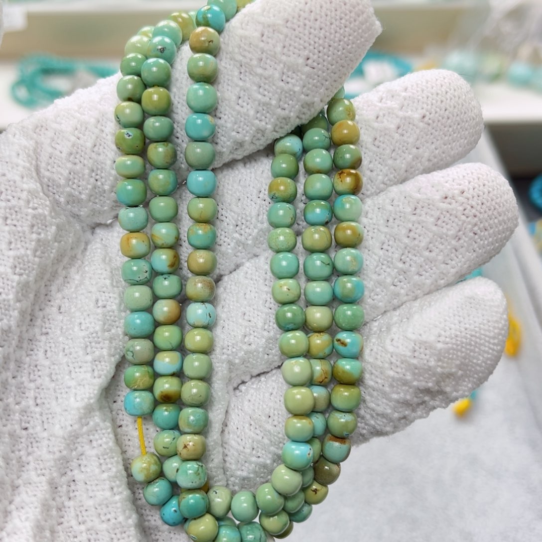 绿松石绿松石未镶嵌