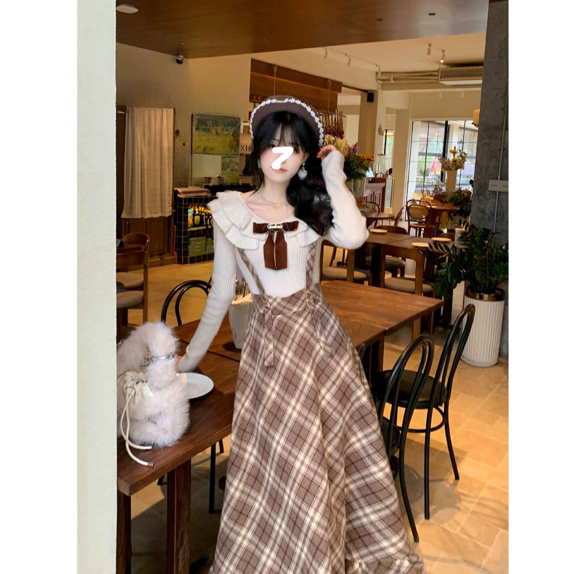 【燕麦奶咖】甜美娃娃领针织上衣+毛呢格纹背带裙套装女秋冬套装