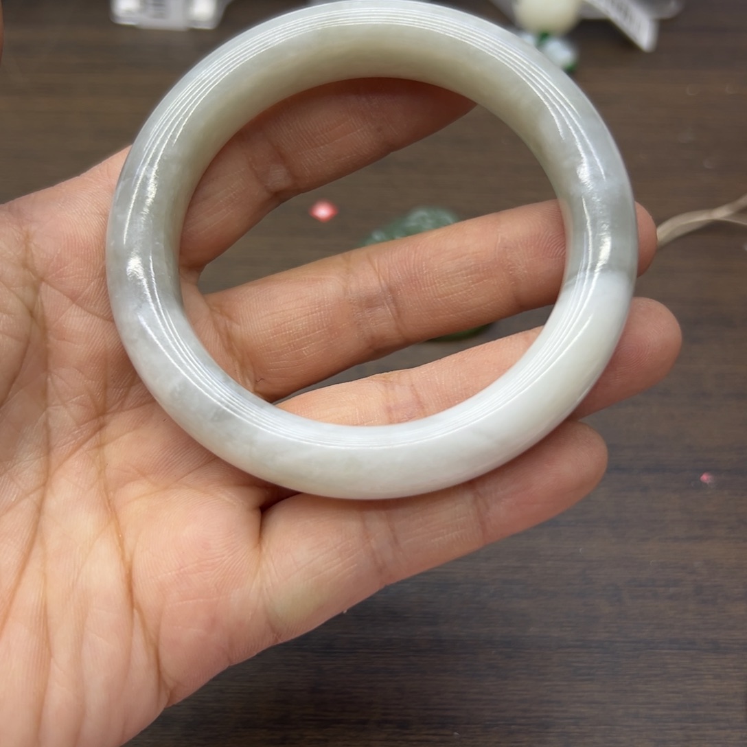 和田玉未镶嵌手镯57.8圈围174