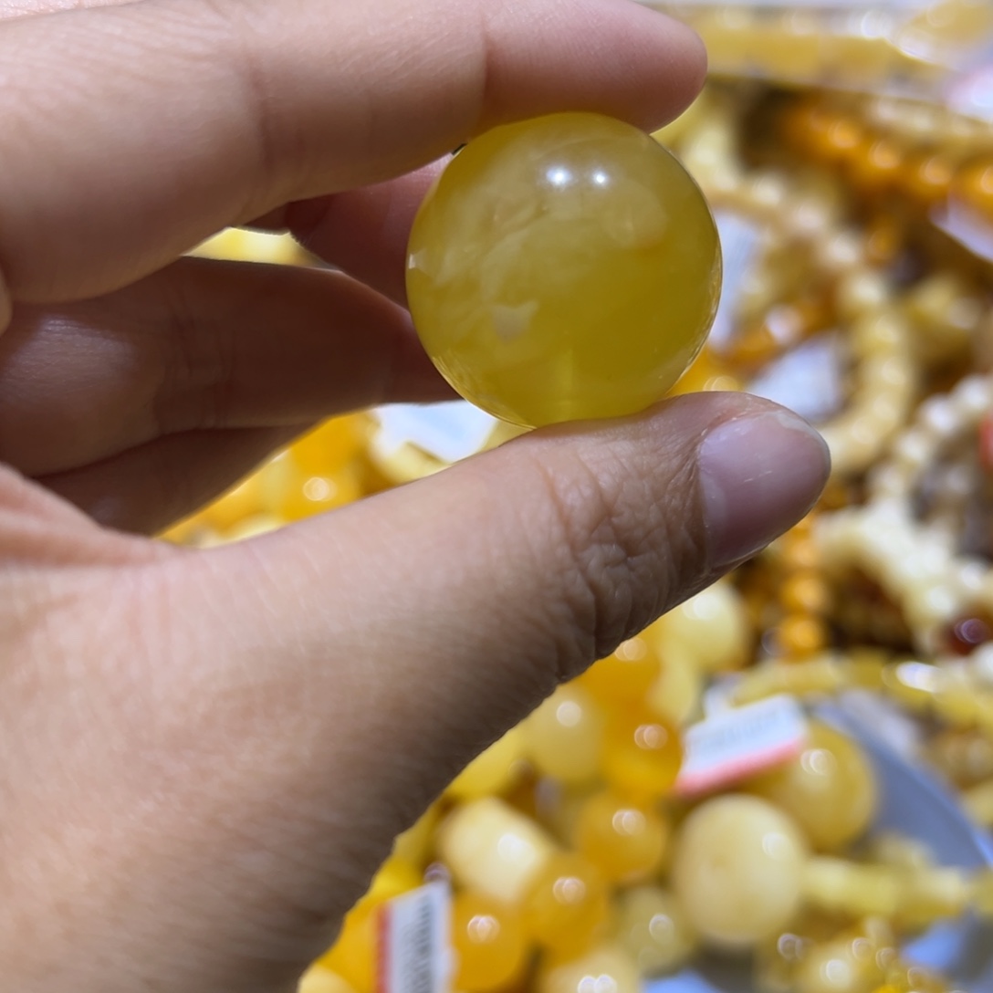 琥珀珠宝奇石未镶嵌