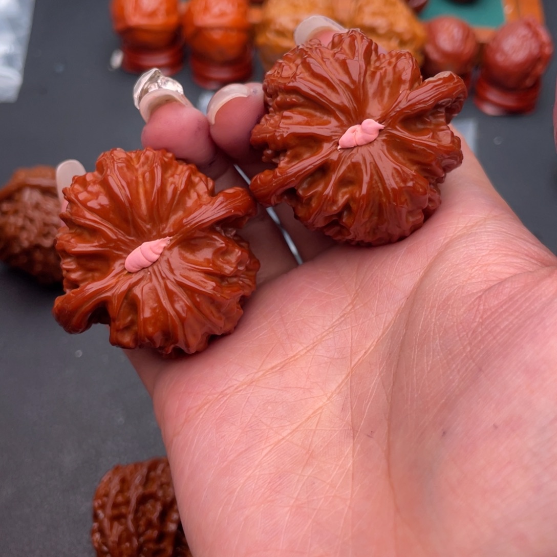 ₯***㎕把件文玩核桃白狮子