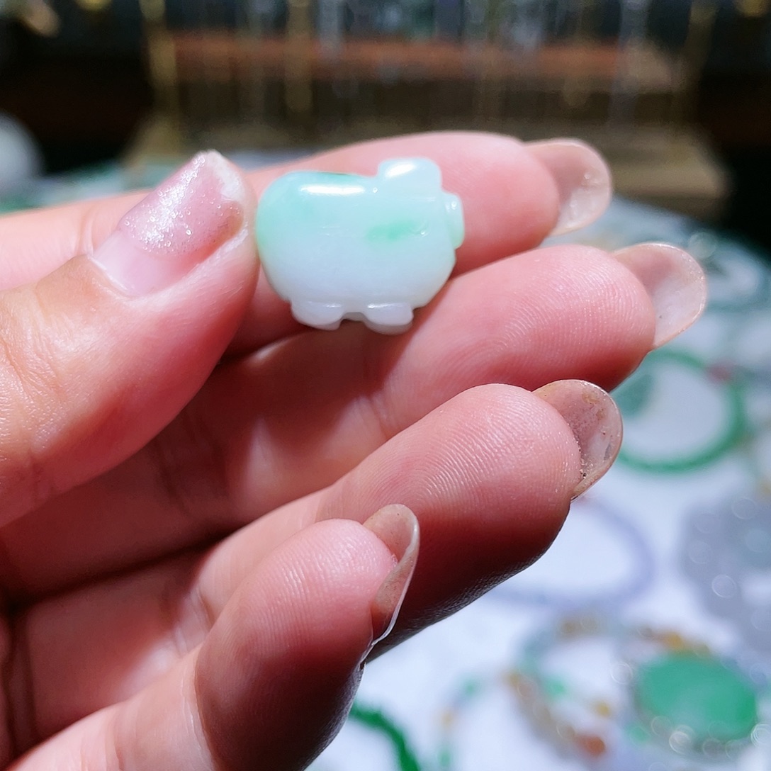 翡翠未镶嵌颈饰天然翡翠