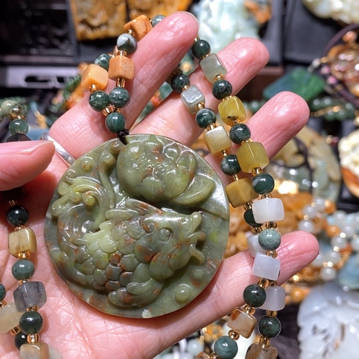 岫玉毛衣链未镶嵌