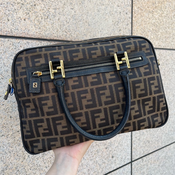 95新 FENDI/芬迪 老花手提包斜挎包