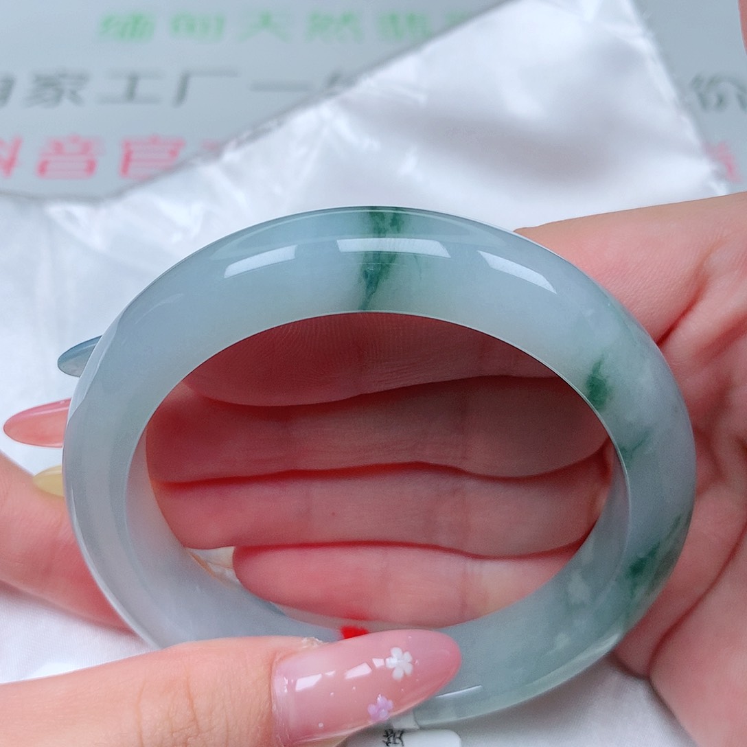 翡翠未镶嵌手镯57 57 57