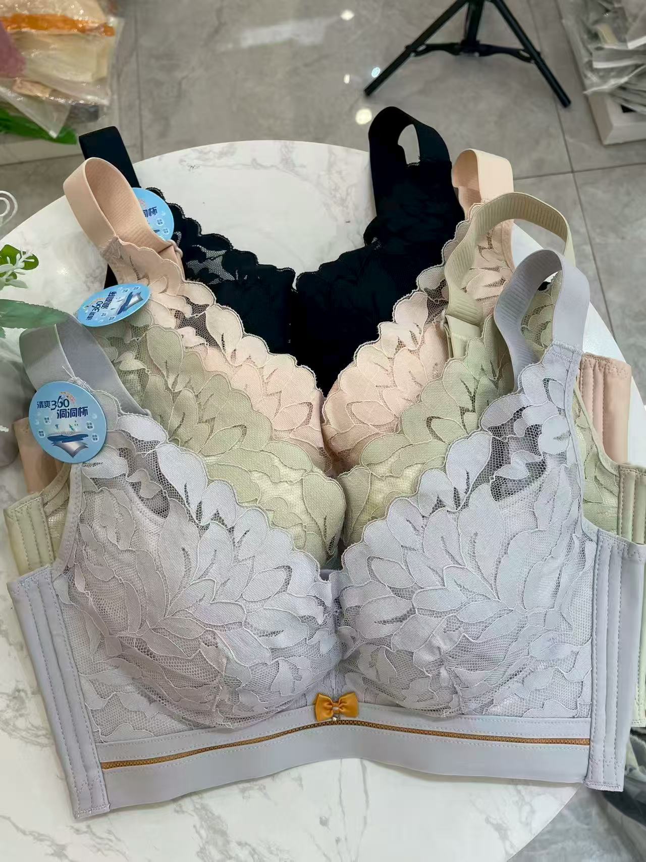 大胸C'D杯聚拢夏季洞洞调整型收副乳