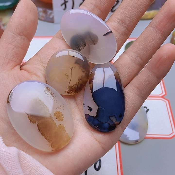 【闪购商品】玛瑙/玉髓珠宝半成品未镶嵌月****?