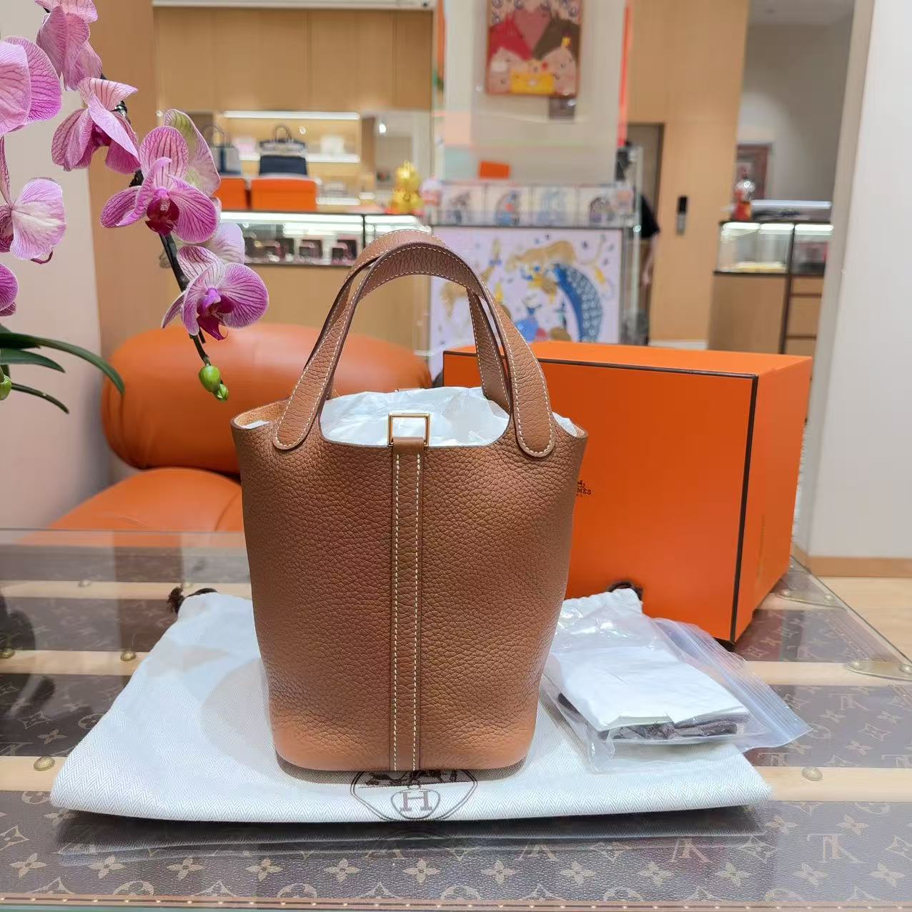 未使用 Hermes/爱马仕 水桶 18 金棕金扣 TC皮 K刻