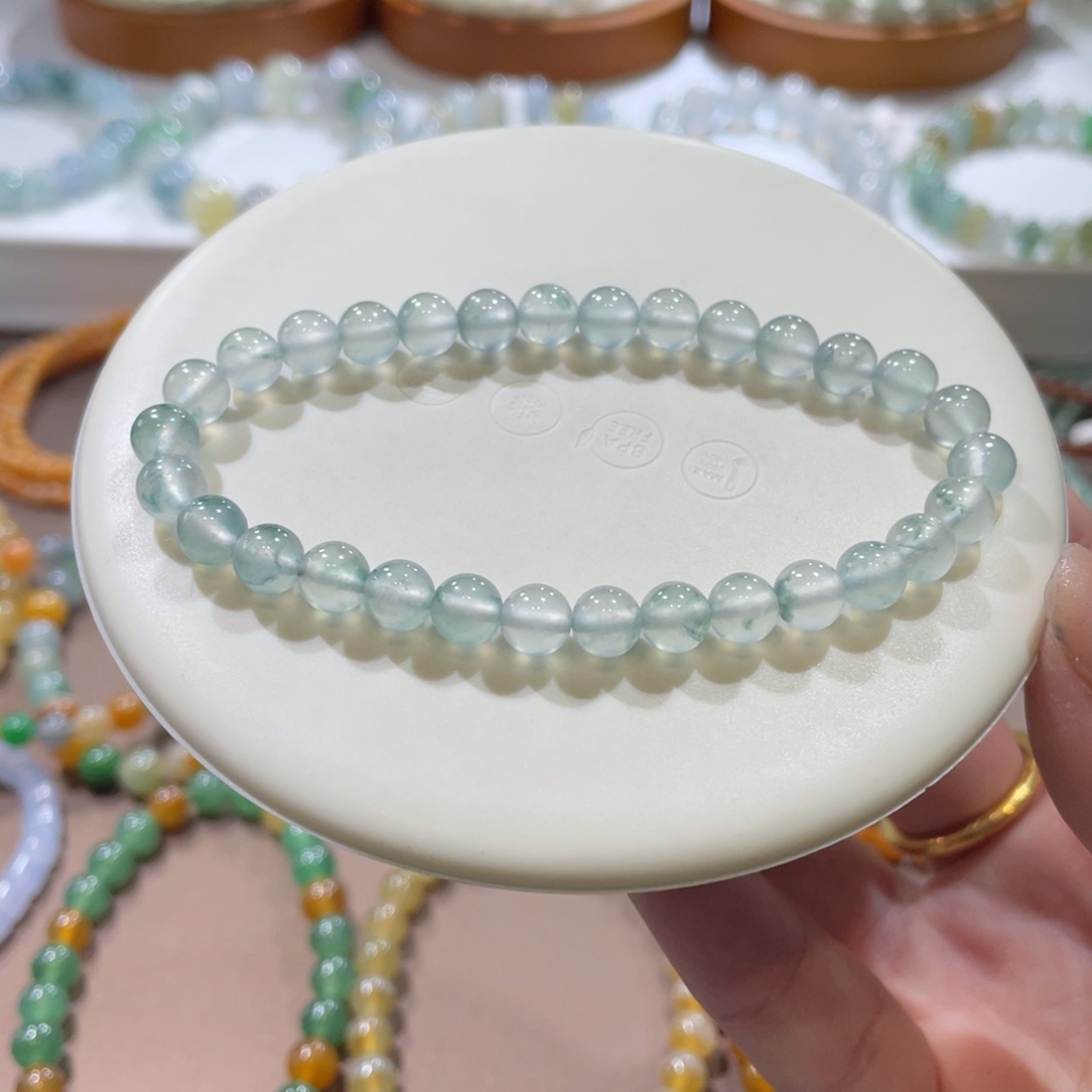 翡翠手链未镶嵌冰玻飘花