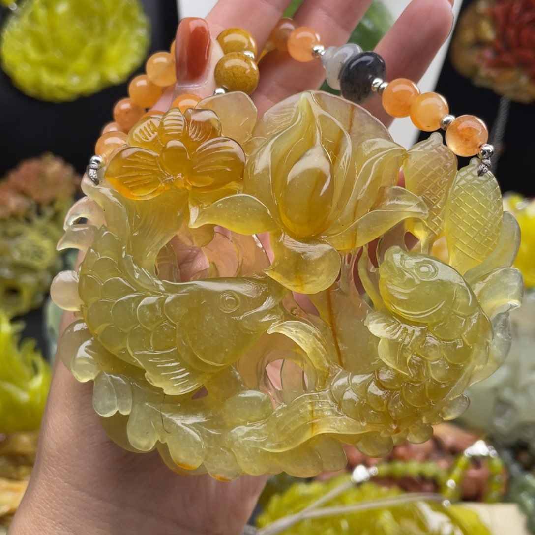 未镶嵌蛇纹石玉颈饰