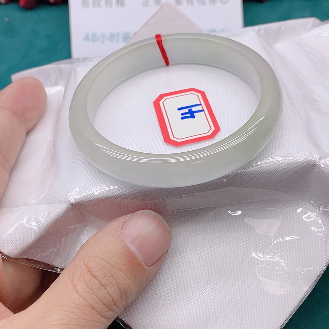 翡翠手镯未镶嵌_****41111111111