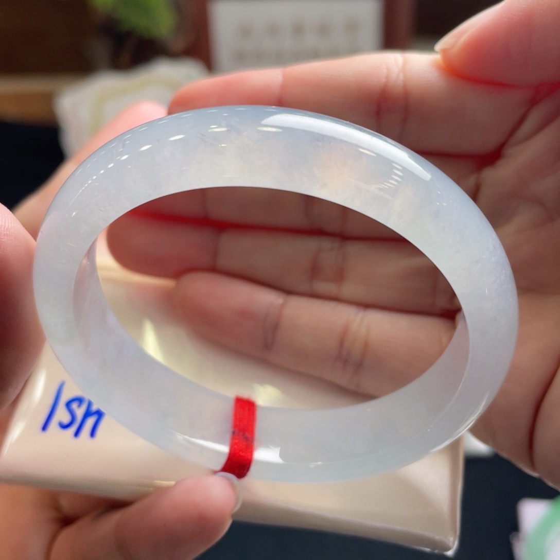 翡翠手镯未镶嵌52.3贵妃