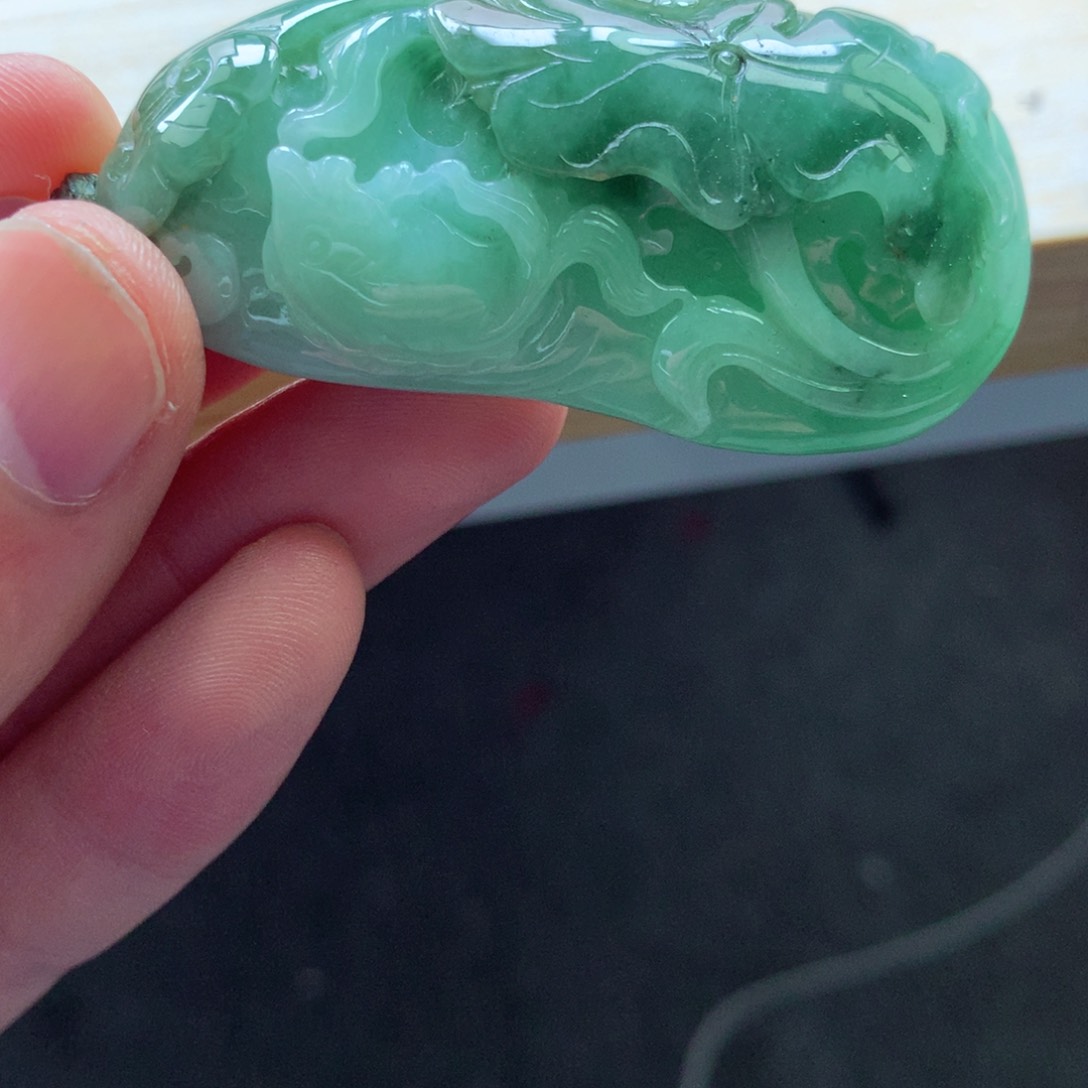 翡翠颈饰未镶嵌吊坠