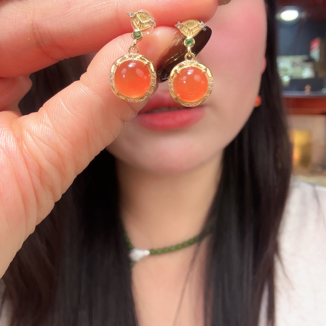 小***3南红玛瑙银S925镶嵌耳钉