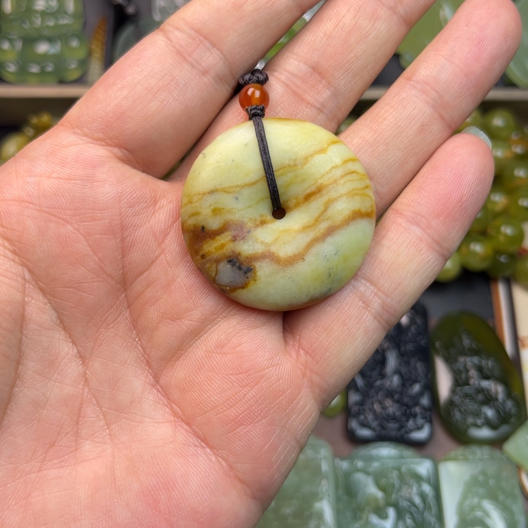 蛇纹石玉未镶嵌吊坠(不含链)